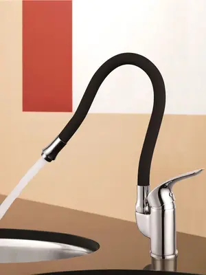 Смеситель для кухни с гибким изливом шлангом Shevanik S5543-3