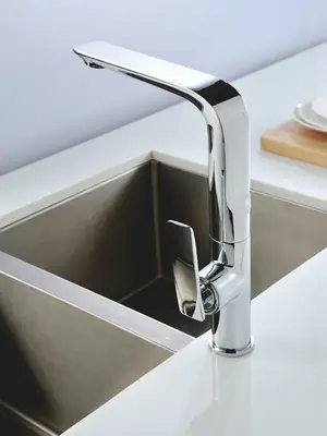 Высокий однорычажный смеситель для кухни на мойку Rose R2713