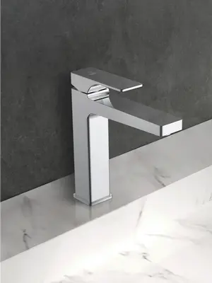 Смеситель для раковины умывальника в ванную Rose R1001