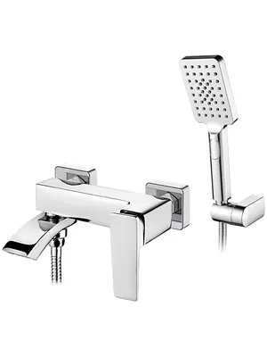 Смеситель для ванны Ledeme R L3178 хром с коротким поворотным изливом