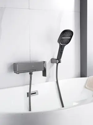 Смеситель для ванны с коротким изливом и душем Rose R1002T