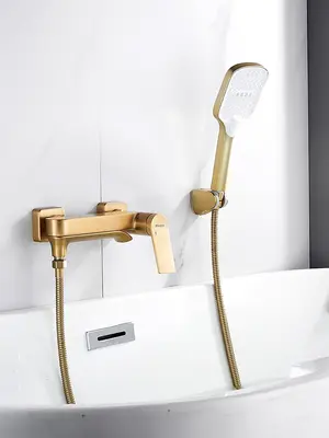 Смеситель для ванны с коротким изливом и душем Shevanik S4102G