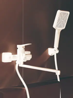 Смеситель для ванны с длинным изливом и душем Shevanik S9922H