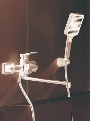 Смеситель для ванны с длинным изливом и душем Shevanik S9922T