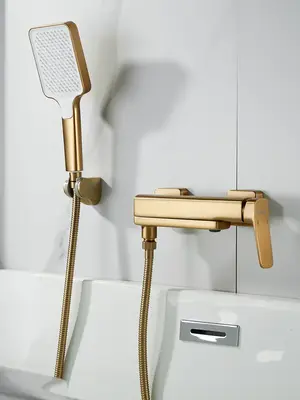 Смеситель для ванны с коротким изливом и душем Shevanik S9952G