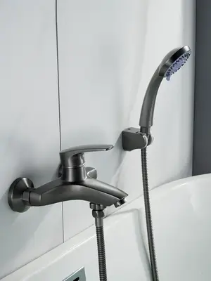 Смеситель для ванны с коротким изливом и душем Shevanik S5002T