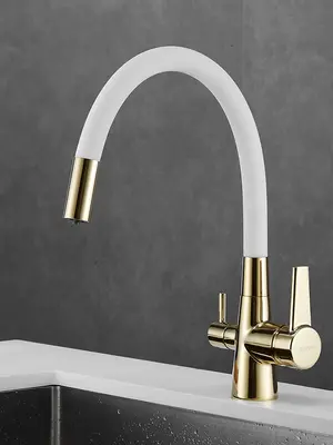 Смеситель для кухни с гибким изливом и фильтром Shevanik S668E