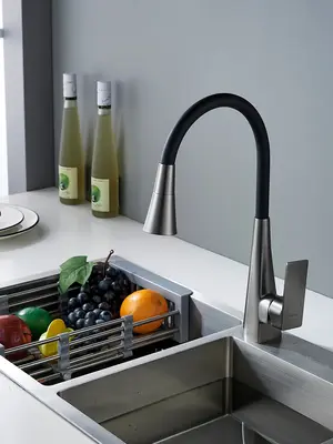 Смеситель для кухни с гибким изливом и душем Shevanik S543T-3