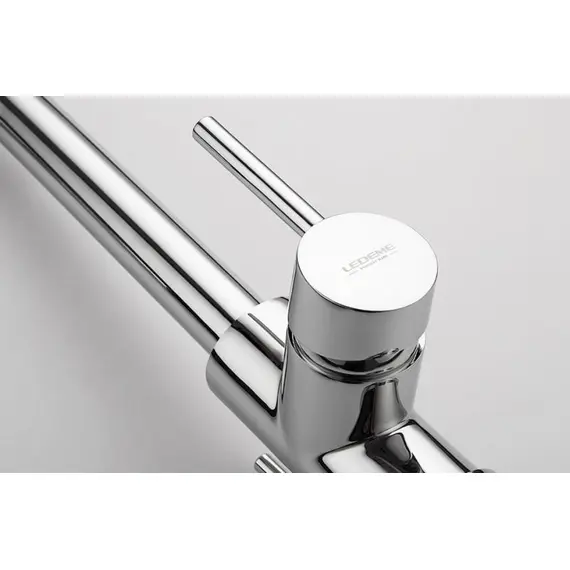 Смеситель для кухни со встроенным краном под фильтр питьевой воды Ledeme R L4255-3 хром, изображение 5