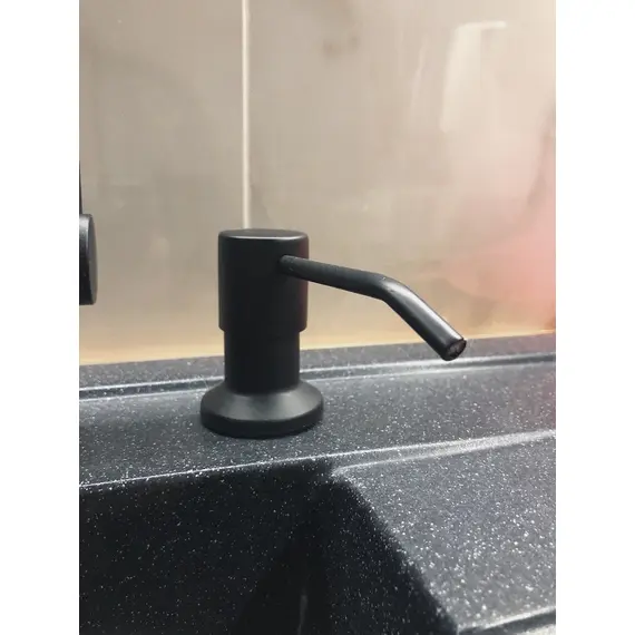 Дозатор для жидкого мыла Ledeme R L405F 400 мл встраиваемый черный, изображение 10