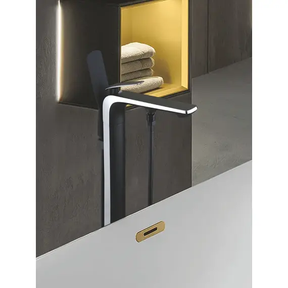 Напольный смеситель для ванны с душем Rose R1322H