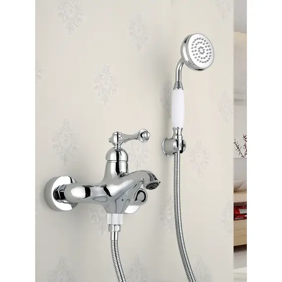 Смеситель для ванны с коротким изливом и душем Rose R0102