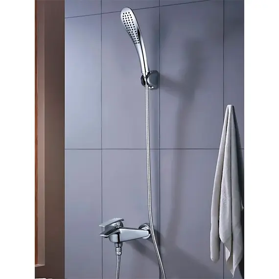 Смеситель для ванны с коротким изливом и душем Rose R1302