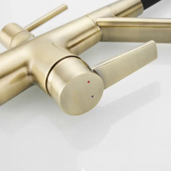 Смеситель для кухни с гибким изливом Rose R558Q бронза/черный, изображение 14