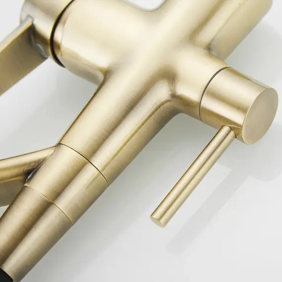 Смеситель для кухни с гибким изливом Rose R558Q бронза/черный, изображение 10