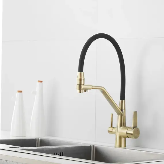 Смеситель для кухни с гибким изливом Rose R558Q бронза/черный, изображение 8