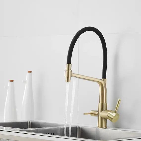 Смеситель для кухни с гибким изливом Rose R658Q бронза/черныйн, изображение 17