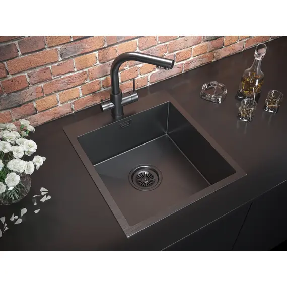 Смеситель для кухни Paulmark Essen Es213011-GM вороненая сталь PVD, изображение 6