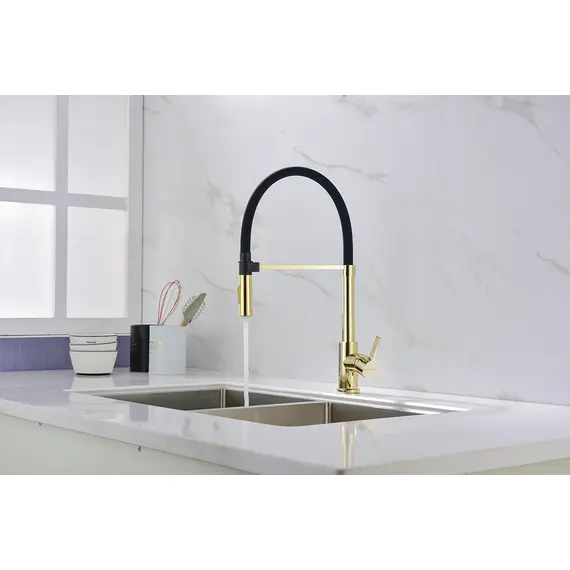 Смеситель для кухни Paulmark Halt Ha214021-G с гибким изливом золото, изображение 5