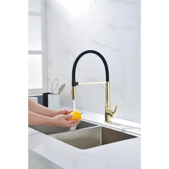 Смеситель для кухни Paulmark Halt Ha214021-G с гибким изливом золото, изображение 6