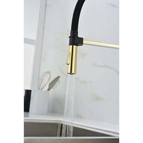 Смеситель для кухни Paulmark Halt Ha214021-G с гибким изливом золото, изображение 8