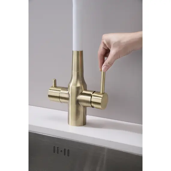 Смеситель для кухни Paulmark Salix Sa213419-BRw под фильтр с гибким изливом бронза, изображение 9