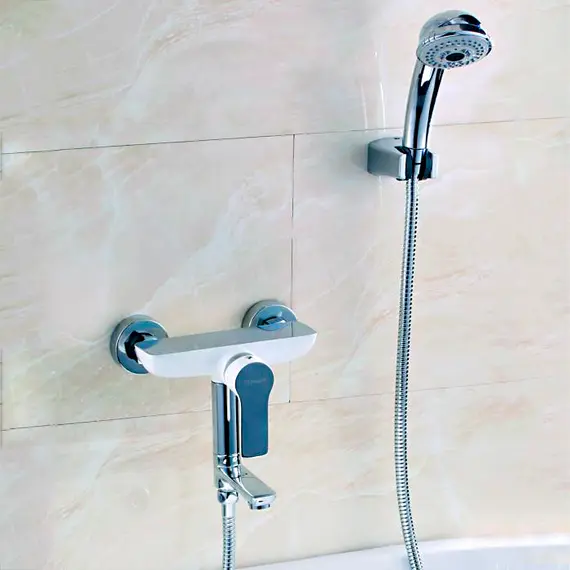 Смеситель для ванны Gerhans K15W K13015W белый/хром, изображение 3