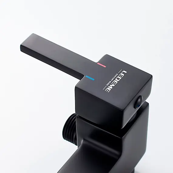 Смеситель с гигиеническим душем Ledeme L5398B-7 черный, изображение 3