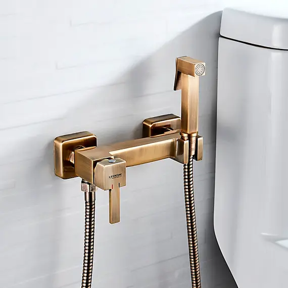 Смеситель с гигиеническим душем Ledeme L5398C-7 бронзовый сатин, изображение 9