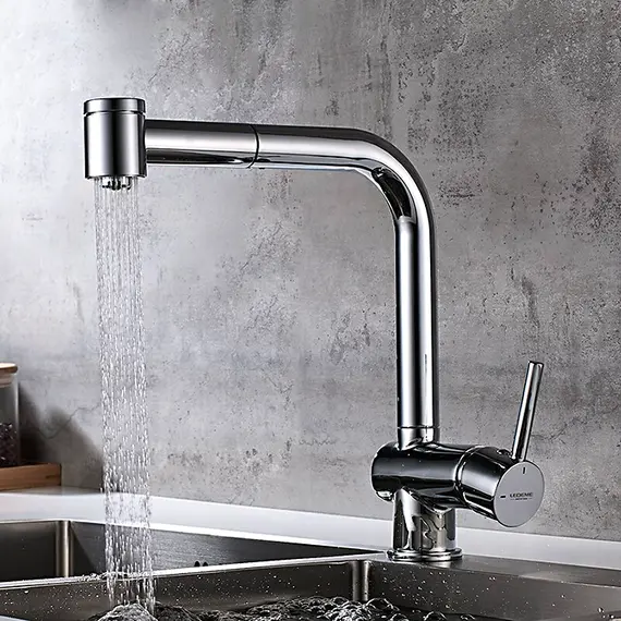 Смеситель для кухни с выдвижной лейкой с душем Ledeme L6055 хром, изображение 3