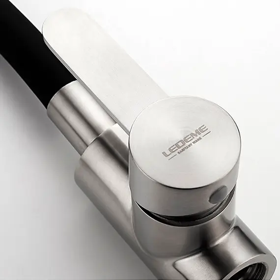 Смеситель для кухни с гибким изливом Ledeme R L74004-2 черный/нержавеющая сталь, изображение 10