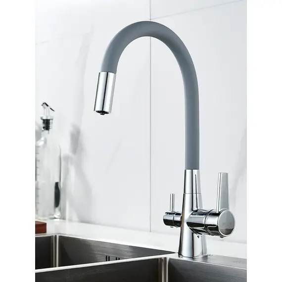 Смеситель для кухни с гибким изливом и фильтром Shevanik S668