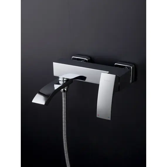 Смеситель для ванны с коротким изливом и душем Gappo G3207, изображение 3