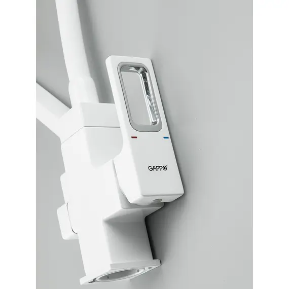 Смеситель для кухни гибкий излив с фильтром для воды Gappo G4317-8 Смеситель для кухни гибкий излив с фильтром для воды Gappo G4317-8